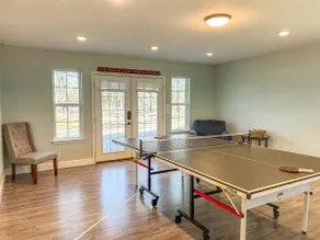 Guesthouse with a Game Room! 17 min to Silos! - Image 5