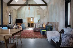 Yandoit Church - Award Winning Country Retreat - Image 4