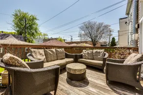 Logan Square Beauty with 2 Bedrooms W/parking - Image 3