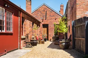 Persimmon ~ Petite Retreat ~ Central Clunes - Image 3