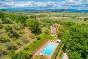 Villa Bramasole Large Private Pool WiFi - Image 2