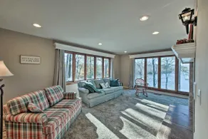 NEU! Lakefront Dayton Home mit toller Aussicht und Dock! - Image 3
