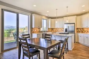 Chic Willamette Valley Home w/ Deck & Vineyard! - Image 3