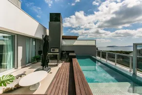 Jurere Internacional Penthouse with an incredible view of the sea - Image 3
