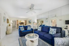 Contemporary Beachside Retreat - Image 2