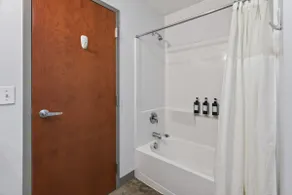 Funky 1BR Studio w/ Parking | Heart of Short North - Image 4