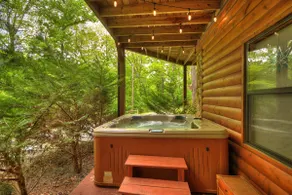 Sweetwater Escape Hot Tub Creek Access - Image 3