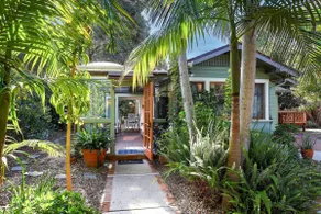 Hammonds Beach Haven - next to Miramar Beach w/ yard, deck & sunroom - walk to Rosewood! - Image 2
