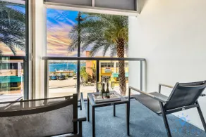 Apartment with Bay View Balcony - Pool - Up To 6 - Gym - Image 2