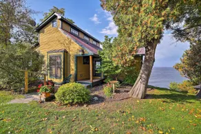 Lake Champlain Cottage w/ Private Deck & Fire Pit! - Image 2