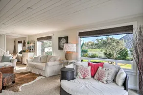 Waterfront Seaside Beach Home w/ Views & Hot Tub! - Image 5