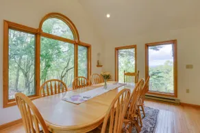 Peaceful Bedford Escape: Deck & Stunning Views! - Image 3