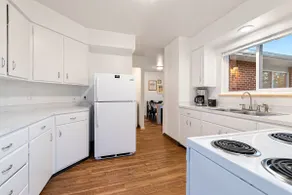 Urban Oasis Near Old Town & PVH - Dog Friendly! - Image 4