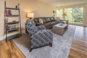 Condo w/private balcony, fireplace and great location - Stillwater Family Retreat - Image 2