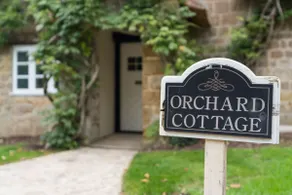 Orchard Cottage - sleeps 8 guests  in 4 bedrooms - Image 3