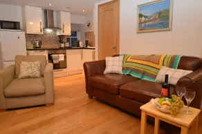 Newton Cottage South - Image 3