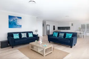 Bay View 6 - 3BR Vincentia home with water views - Image 3