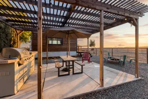 Rooftop Spa Tiny Cargo Home Farm Experience - Image 2