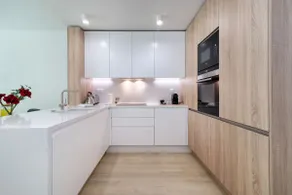 Stylish Apt in Liberdade with Parking by LovelyStay - Image 4