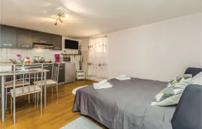 0-Bedroom Apartment In Radmani - Image 2