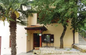 0-Bedroom Apartment In Radmani - Image 4