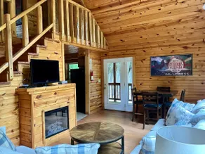Wildcat Cabin • Pet Friendly, Hot Tub, Forest Stay - Image 5