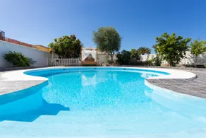 Bungalow Palm Mar with pool and garden - Image 4