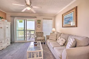 Beachfront Isle of Palms Condo w/ Balcony & Pool! - Image 3