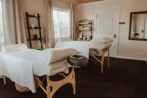 Pet-Friendly Victorian B&B by Lake Erie - Image 5