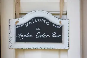 Azalea Cedar-Rose Barossa Valley Villa - Image 5