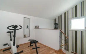4 salas de alojamento em Dicmo - Image 4