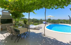 Gorgeous Home In Solin - Image 2