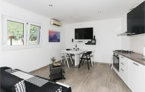 Gorgeous Home In Solin - Image 3