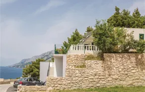 Stunning apartment in Brela - Image 3