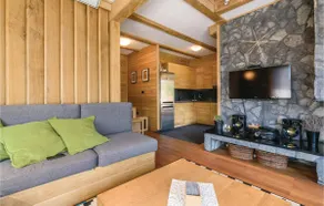 Schönes Haus in Gornji Zvecaj mit Sauna - Image 3