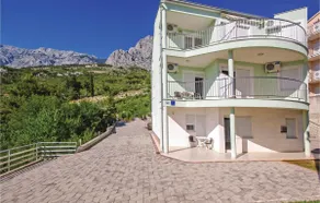 One-Bedroom Apartment In Krvavica - Image 3