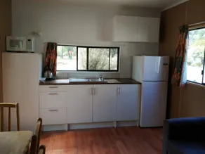 Self Contained Cabin - Zeehan Bush Camp - Image 3
