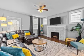 Charming 3BR Near Botanical Garden | Quiet & Roomy - Image 2