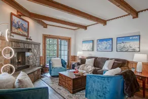 Whistlepunk #11: 2 Bedroom, 2 Bath: Wood fireplaceCentral Location - Image 2