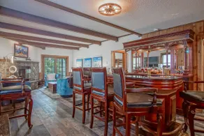 Whistlepunk #11: 2 Bedroom, 2 Bath: Wood fireplaceCentral Location - Image 5