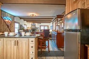 Whistlepunk #11: 2 Bedroom, 2 Bath: Wood fireplaceCentral Location - Image 4