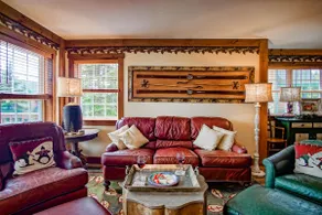 3 sovrum PLUS Bonus Sova Den, 3. 5 BATHS: Ski In / Ski Out<br>Camp 4 Hot Tub. 3King Master sovrum - Image 3