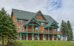 3 sovrum PLUS Bonus Sova Den, 3. 5 BATHS: Ski In / Ski Out<br>Camp 4 Hot Tub. 3King Master sovrum - Image 5