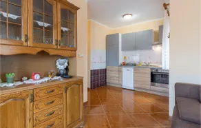 1 Bedroom Lovely Apartment In Betiga - Image 4
