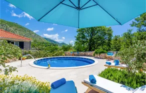 Luxurious Home In Gromaca - Image 4