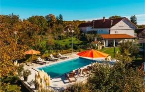 Awesome Home In Imotski - Image 3