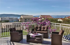 Three-Bedroom Holiday Home In Kastel Sucurac - Image 2