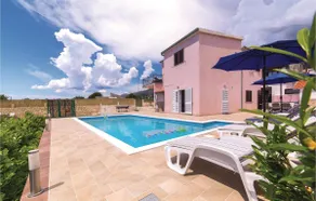 Three-Bedroom Holiday Home In Kastel Sucurac - Image 5