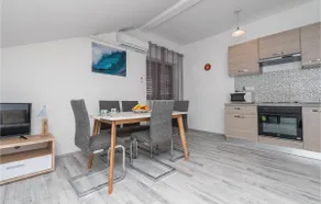 4 bedroom nice home in Privlaka - Image 5