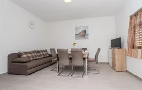 4 bedroom nice home in Privlaka - Image 3